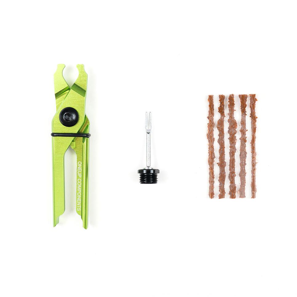 OneUp Components Plug Plier Pro kit